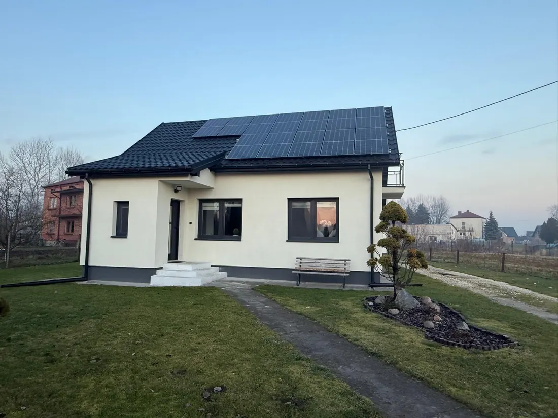 Prace elewacyjne na budynku